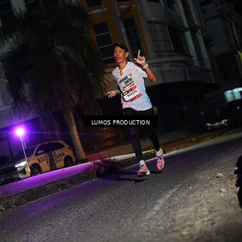 Runner Photo 7882082