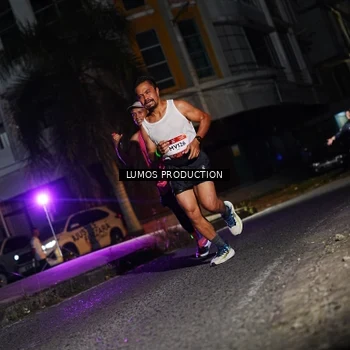 Runner Photo 7882119