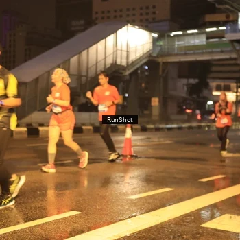 Runner Photo 7882143