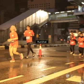 Runner Photo 7882149