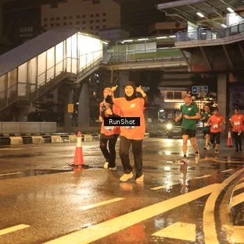 Runner Photo 7882165
