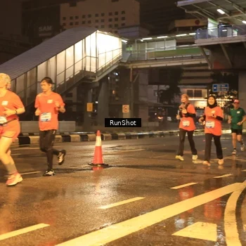 Runner Photo 7882170