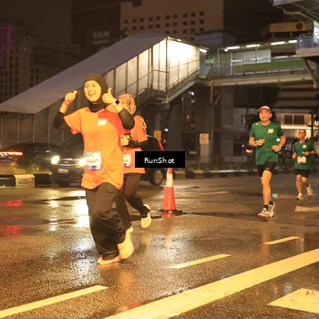 Runner Photo 7882172