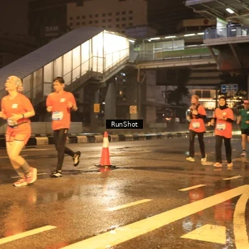 Runner Photo 7882173