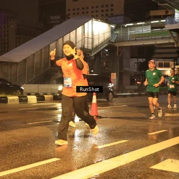 Runner Photo 7882174
