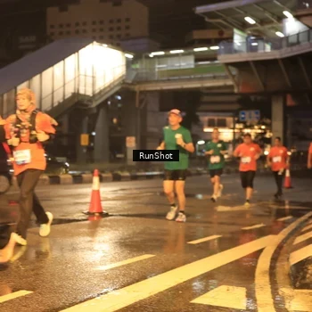 Runner Photo 7882176