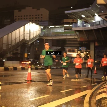 Runner Photo 7882185