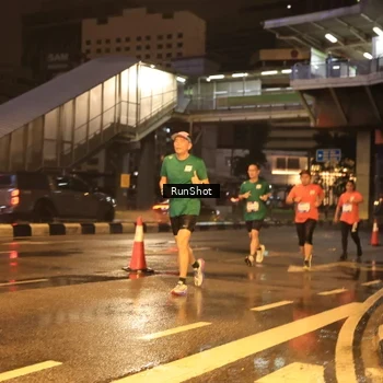 Runner Photo 7882186