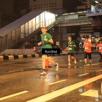 Runner Photo 7882188