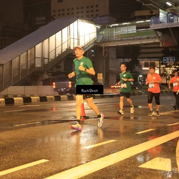 Runner Photo 7882191