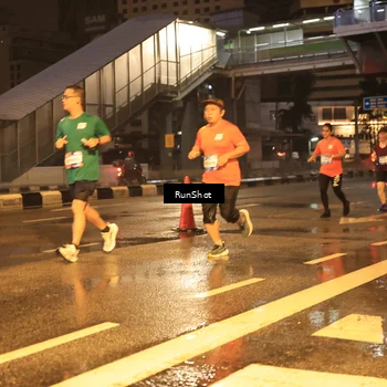 Runner Photo 7882201