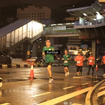 Runner Photo 7882204