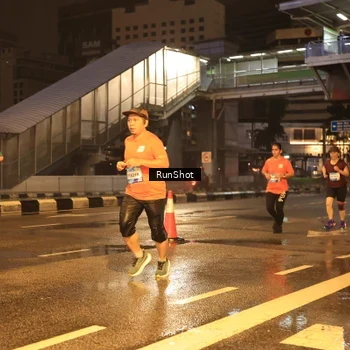 Runner Photo 7882210