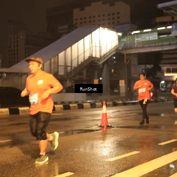 Runner Photo 7882221