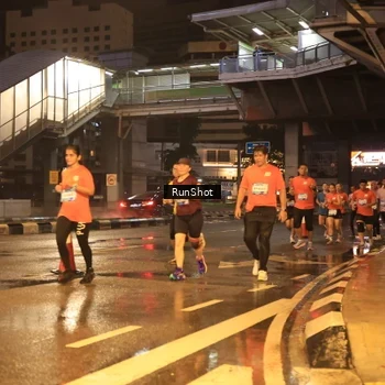 Runner Photo 7882240