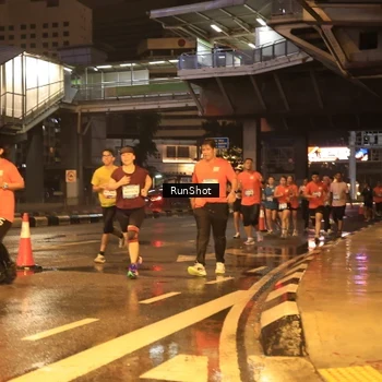 Runner Photo 7882247
