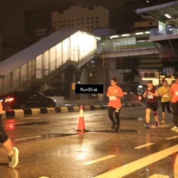 Runner Photo 7882256