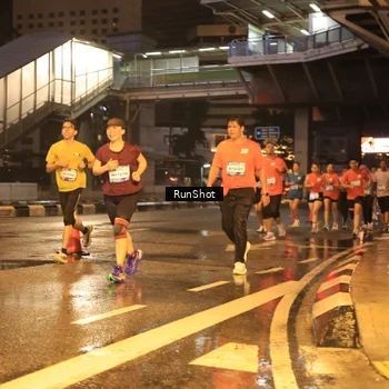 Runner Photo 7882260