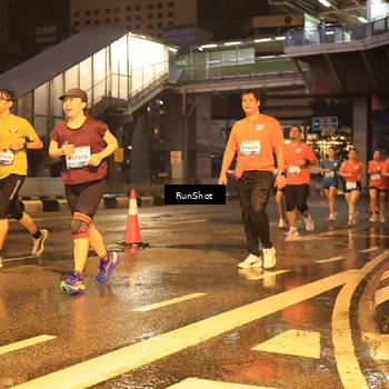 Runner Photo 7882273