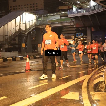 Runner Photo 7882291