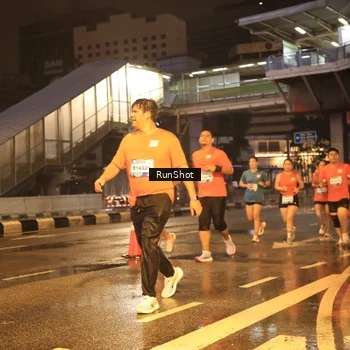 Runner Photo 7882293