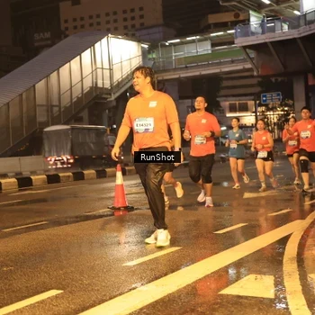 Runner Photo 7882294