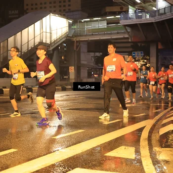 Runner Photo 7882295