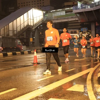 Runner Photo 7882298