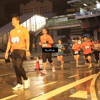 Runner Photo 7882302