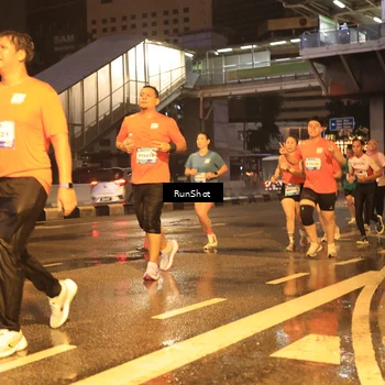 Runner Photo 7882310