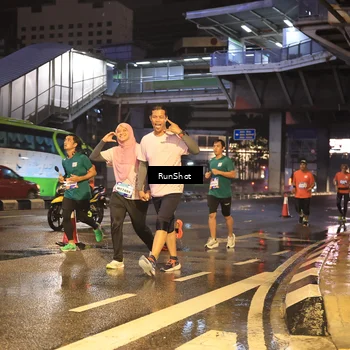 Runner Photo 7882323