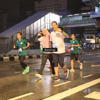 Runner Photo 7882334