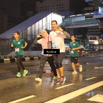 Runner Photo 7882337
