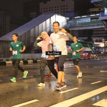 Runner Photo 7882338