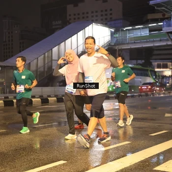Runner Photo 7882340