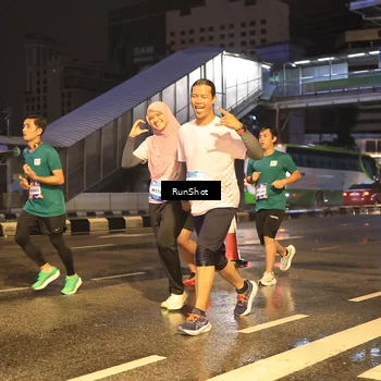 Runner Photo 7882342