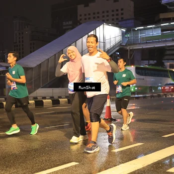 Runner Photo 7882344
