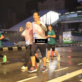 Runner Photo 7882350