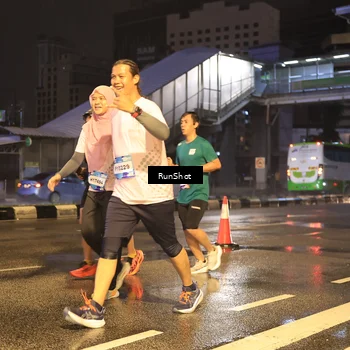 Runner Photo 7882353