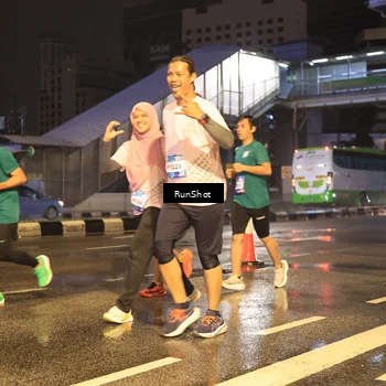 Runner Photo 7882358