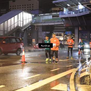 Runner Photo 7882371