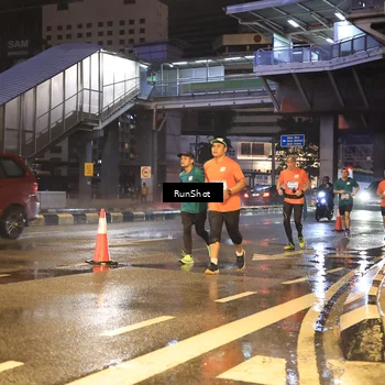 Runner Photo 7882374