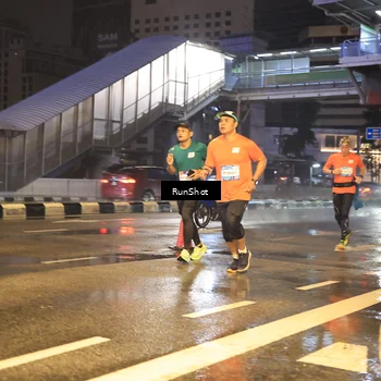 Runner Photo 7882397