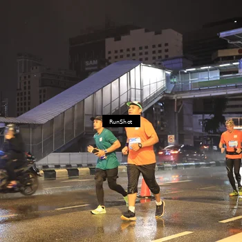 Runner Photo 7882399