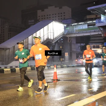 Runner Photo 7882406