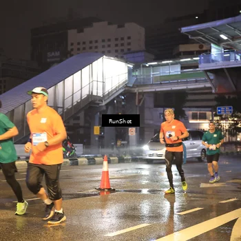 Runner Photo 7882410
