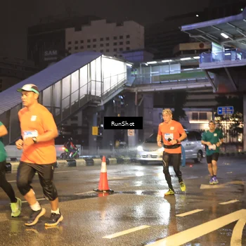 Runner Photo 7882412