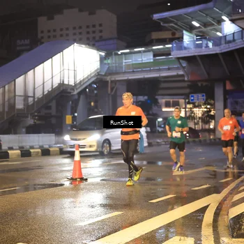 Runner Photo 7882418