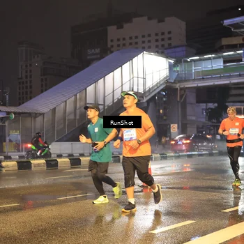 Runner Photo 7882419