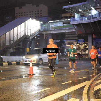 Runner Photo 7882420